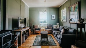 TV, fireplace - The Green Door Daylesford ~ Magnificent Views (Daylesford)