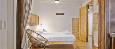 4 soveværelser, strygejern/strygebræt, internetforbindelse, sengetøj