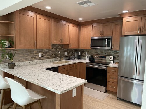 Little Europe bright and glamorous house close to food coffee shop and groceries