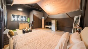 Basic Room, 1 Bedroom (Geullaemping dancheung[Adong]) | 1 bedroom, free WiFi