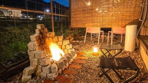 Basic Room, 1 Bedroom (Geullaemping dancheung[Bdong]) | 1 bedroom, free WiFi