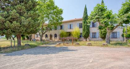 Auberge de Fréjus Saint-Raphael - Hostel