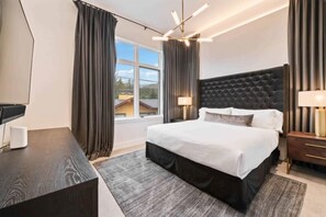 3 bedrooms, iron/ironing board, travel cot, WiFi