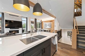 Interior - Riverfront Townhome 18 - 3 Bedroom Residence (Avon)