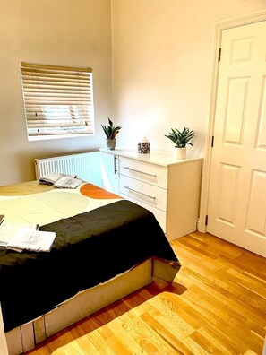 1 bedroom, desk, iron/ironing board, free WiFi