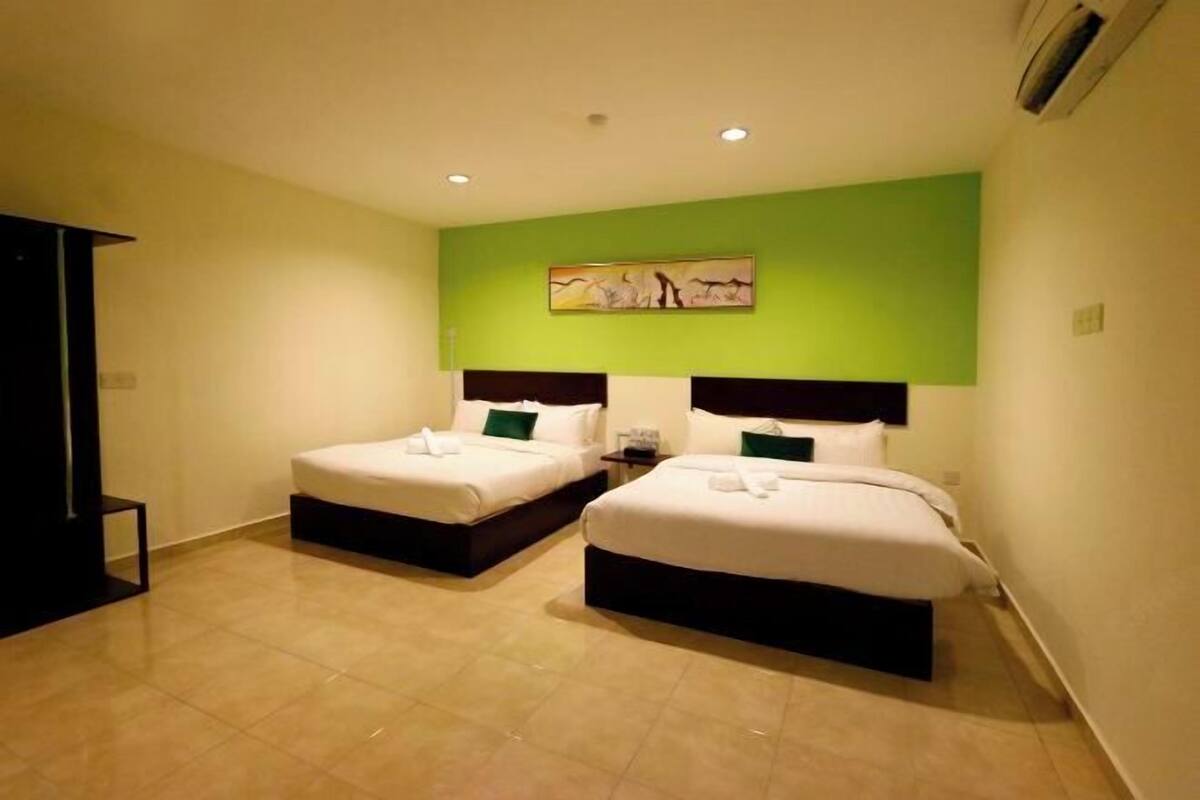 1 bedroom, desk, free WiFi, bed sheets