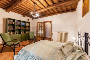 Villa familiale, 5 chambres (Podere Stabbione Countryhouse) | 5 chambres, espace de travail pour ordinateurs portables