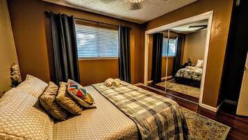 2 bedrooms, iron/ironing board, travel crib, free WiFi