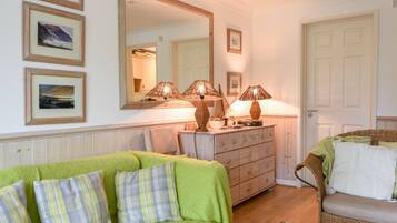 3 phòng ngủ, trang trí khác biệt