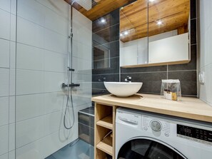 Hair dryer, towels