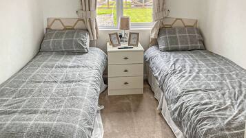 2 bedrooms