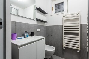 Shower, bidet