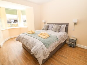 5 Schlafzimmer, individuell dekoriert, individuell eingerichtet