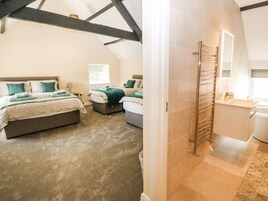 5 habitaciones, decoración personalizada y muebles diferentes