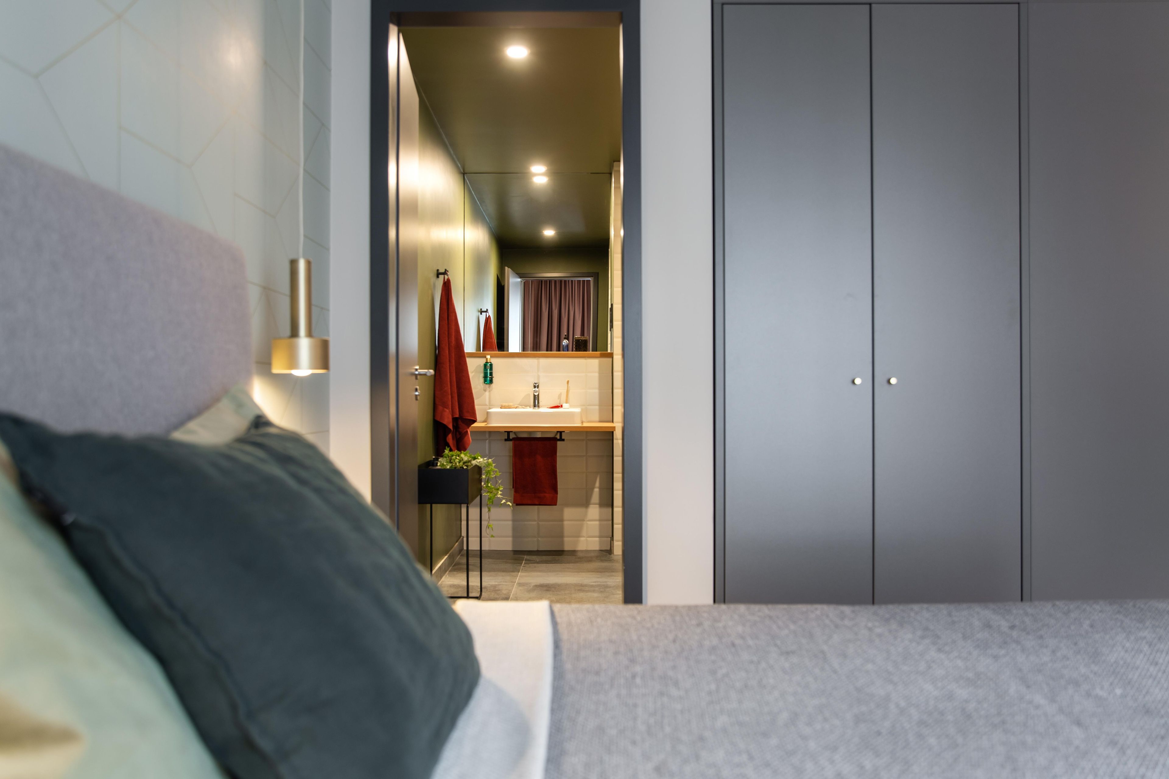 Standard-Apartment, 1 Queen-Bett, Küche (Full Kitchen) | Allergikerbettwaren, Zimmersafe, Schreibtisch