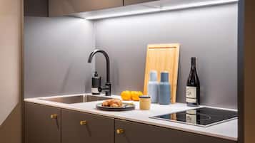 Lägenhet Standard - 1 queensize-säng - kök (Full Kitchen) | Eget pentry | Stort kylskåp, mikrovågsugn, spishäll och diskmaskin