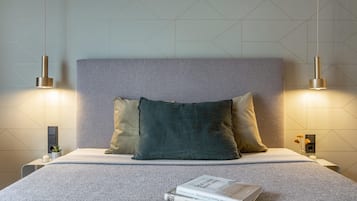 Standard Apartment, 1 Queen Bed, Kitchen (Full Kitchen)