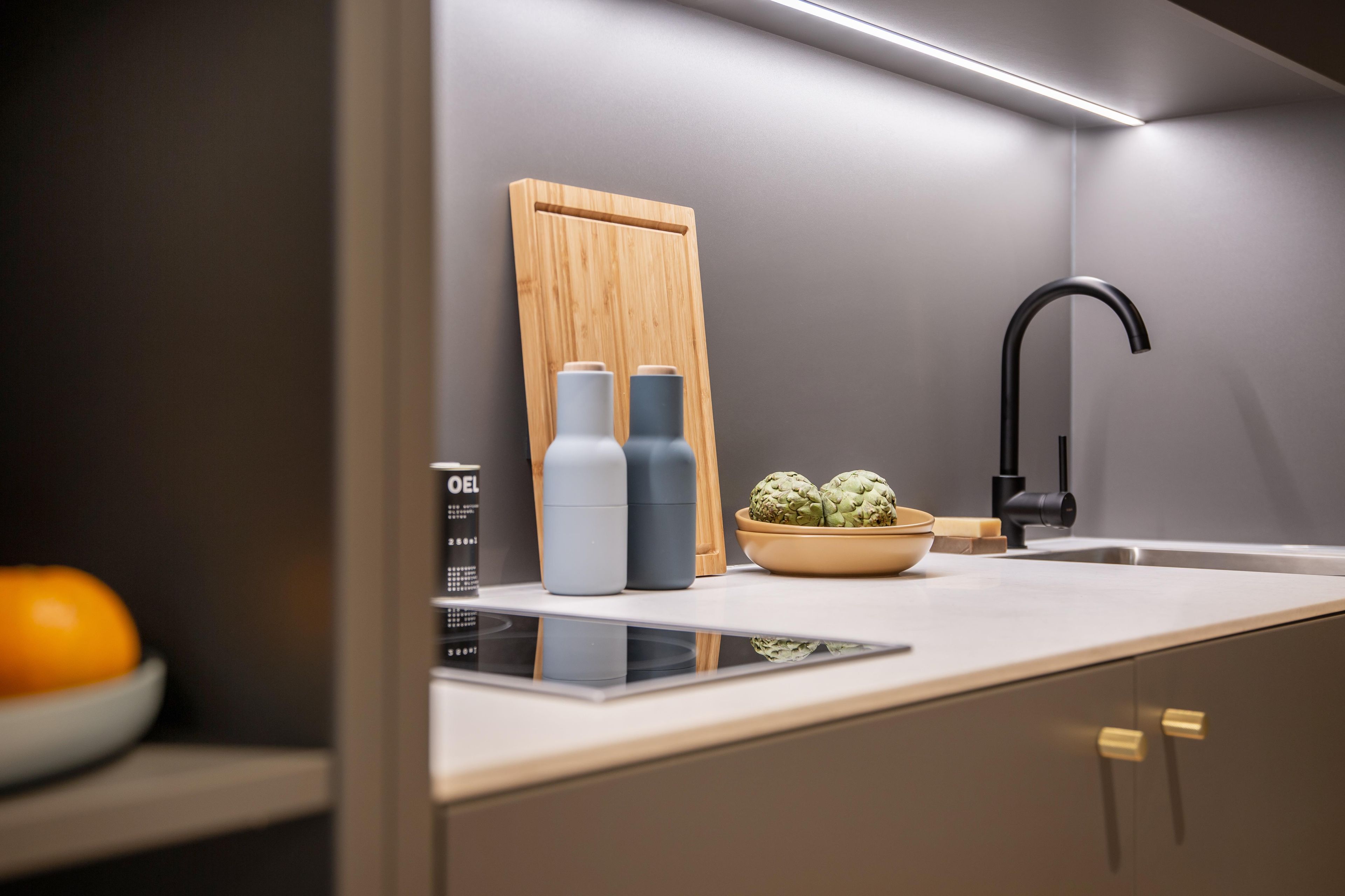 Apartamento estándar, 1 cama de matrimonio, cocina (Full Kitchen) | Cocina básica privada | Frigorífico grande, microondas, placa de cocina y lavavajillas