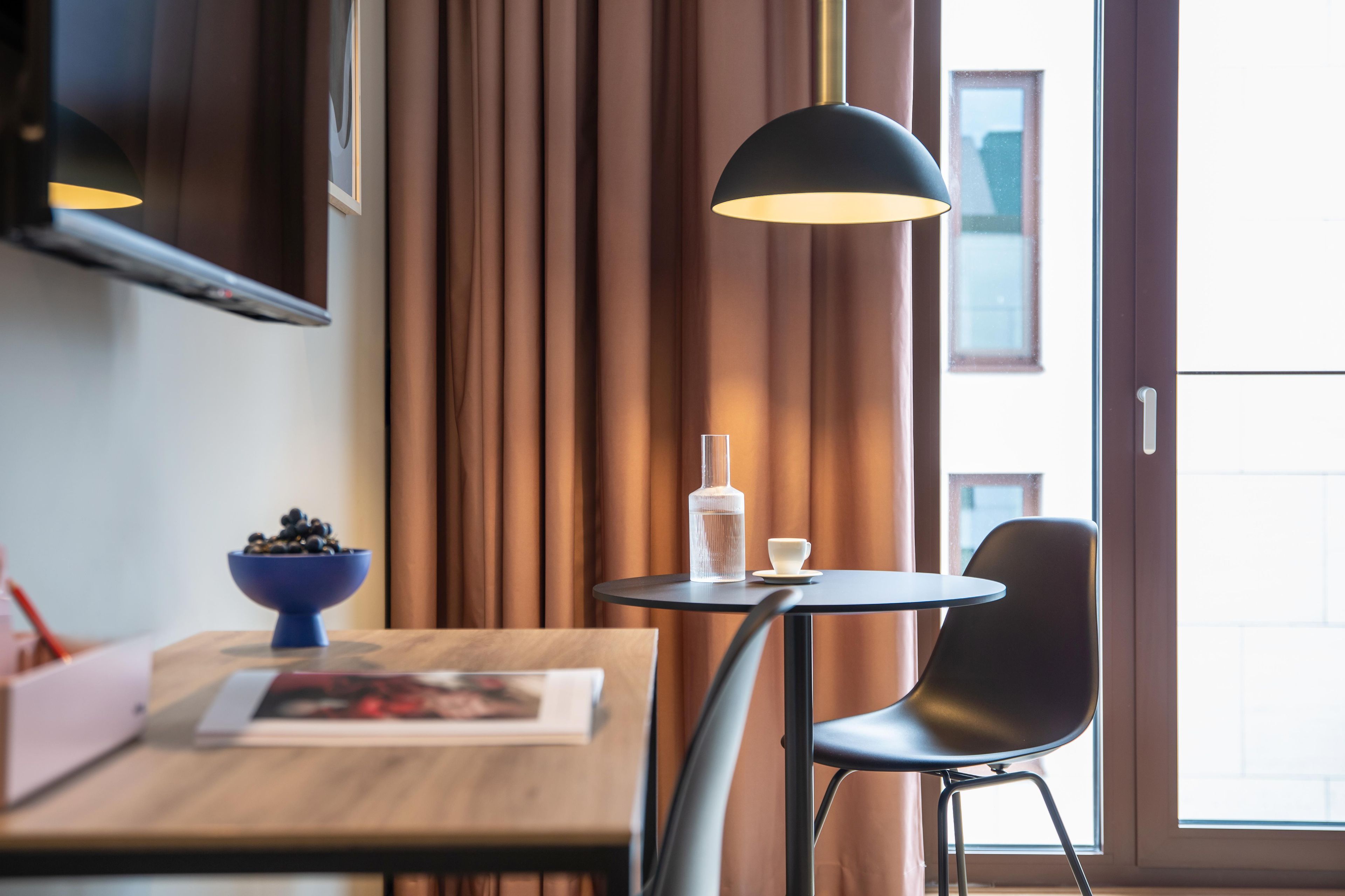 Standard Apartment, 1 Queen Bed, Kitchen (Full Kitchen)
