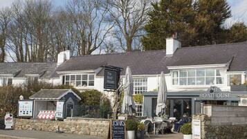 Cottage | Exterior