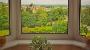 Unclassified image, 5 of 41, button - Alma Cliffe (Barnoldswick)