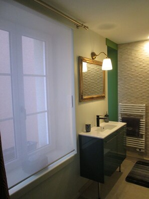 Comfort appartement, 1 queensize bed, niet-roken | Badkamer