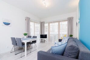 Living room - Stylish Apartment Rakowicka by Renters (Kraków)