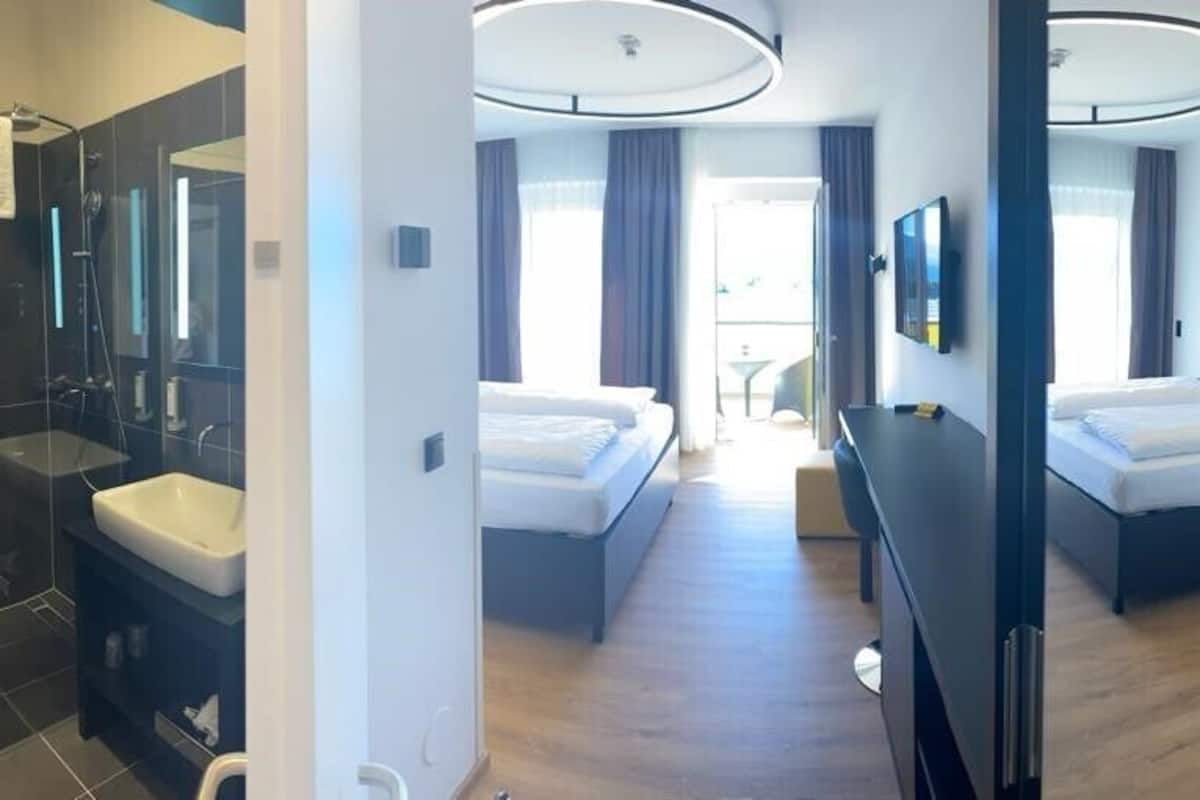 1 bedroom, desk, soundproofing, free WiFi