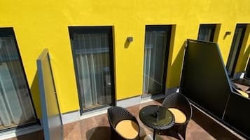 Business Double Room | Desk, soundproofing, free WiFi