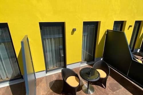 Business Double Room | Desk, soundproofing, free WiFi