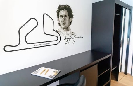 Classic Room | Desk, soundproofing, free WiFi. RINGRAST Hotel