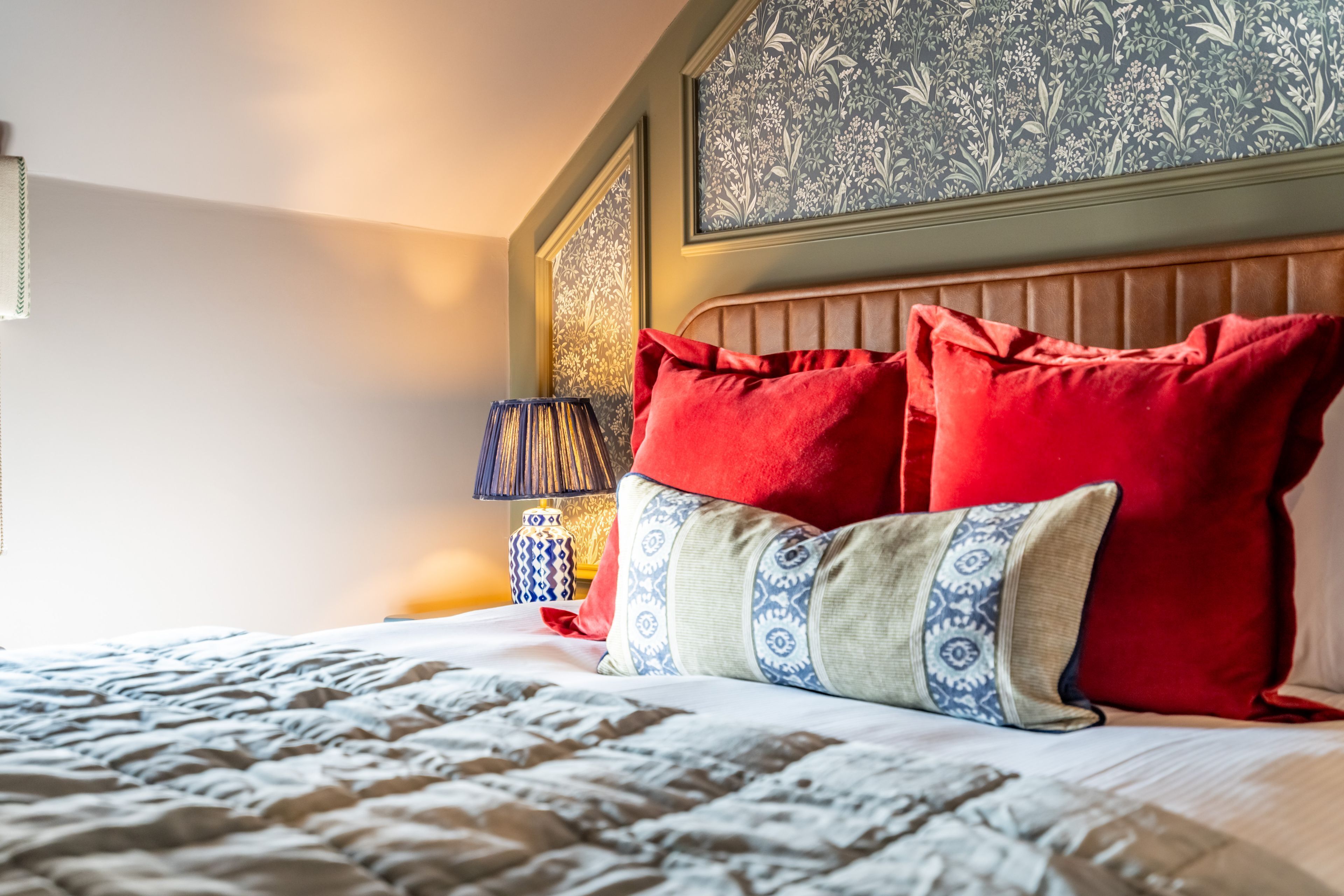 1 makuuhuone, silitysrauta/-lauta, internet