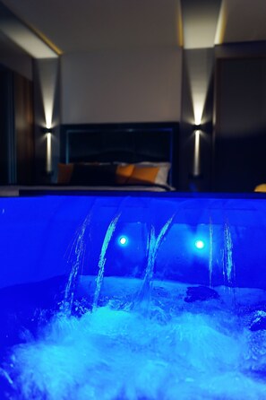 Suite Eksklusif | Bathtub spa pribadi