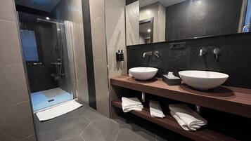 Chambre Supérieure | Salle de bain