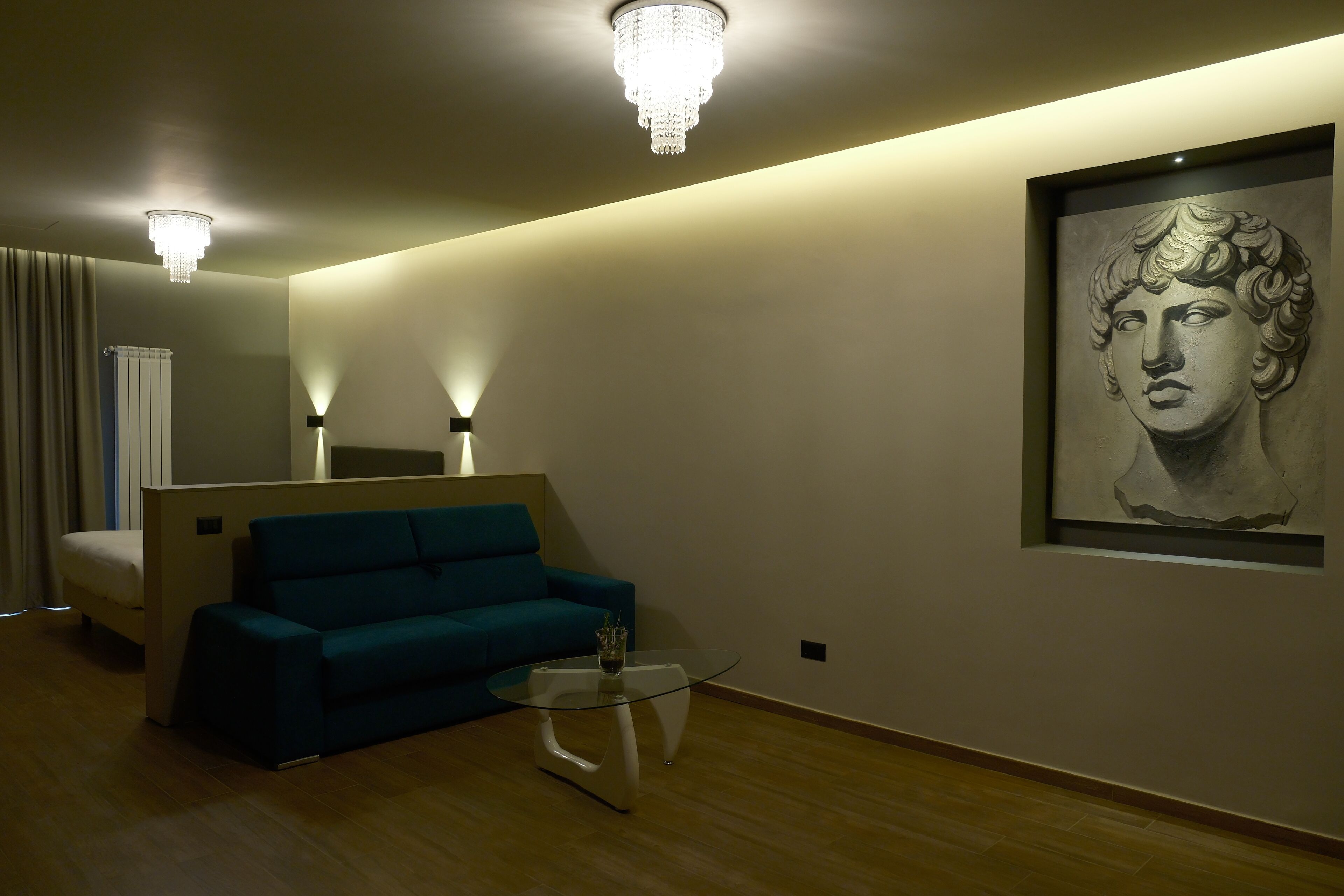 Junior-Suite | Daunenbettdecken, Pillowtop-Betten, Minibar, Zimmersafe