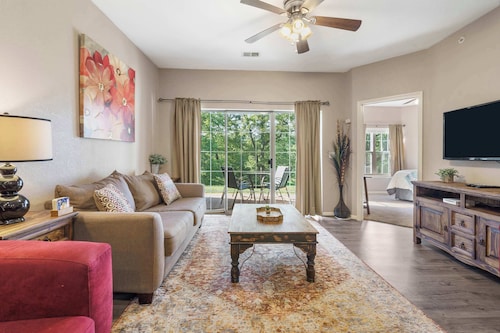 Holiday Ridge Escape - Holiday Hills Branson - Golf Resort - Outdoor Pools