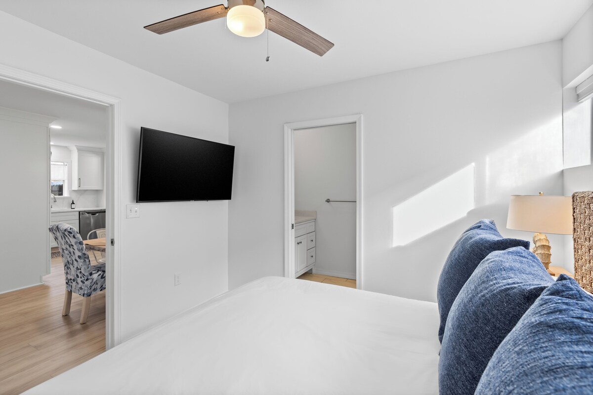 Photo 17 of Destin Dolphin by AvantStay | 2 Mins To Beach w/Pool & Outdoor Entertaining Area