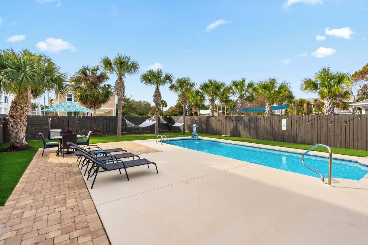 Photo 35 of Destin Dolphin by AvantStay | 2 Mins To Beach w/Pool & Outdoor Entertaining Area