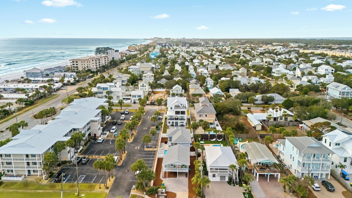 Photo 46 of Destin Dolphin by AvantStay | 2 Mins To Beach w/Pool & Outdoor Entertaining Area