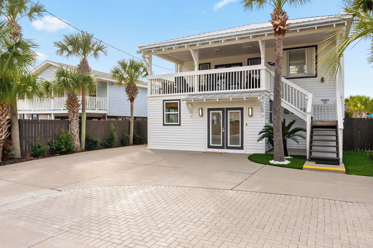 Photo 43 of Destin Dolphin by AvantStay | 2 Mins To Beach w/Pool & Outdoor Entertaining Area