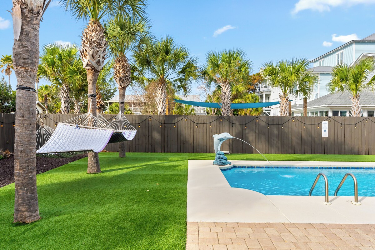 Photo 37 of Destin Dolphin by AvantStay | 2 Mins To Beach w/Pool & Outdoor Entertaining Area