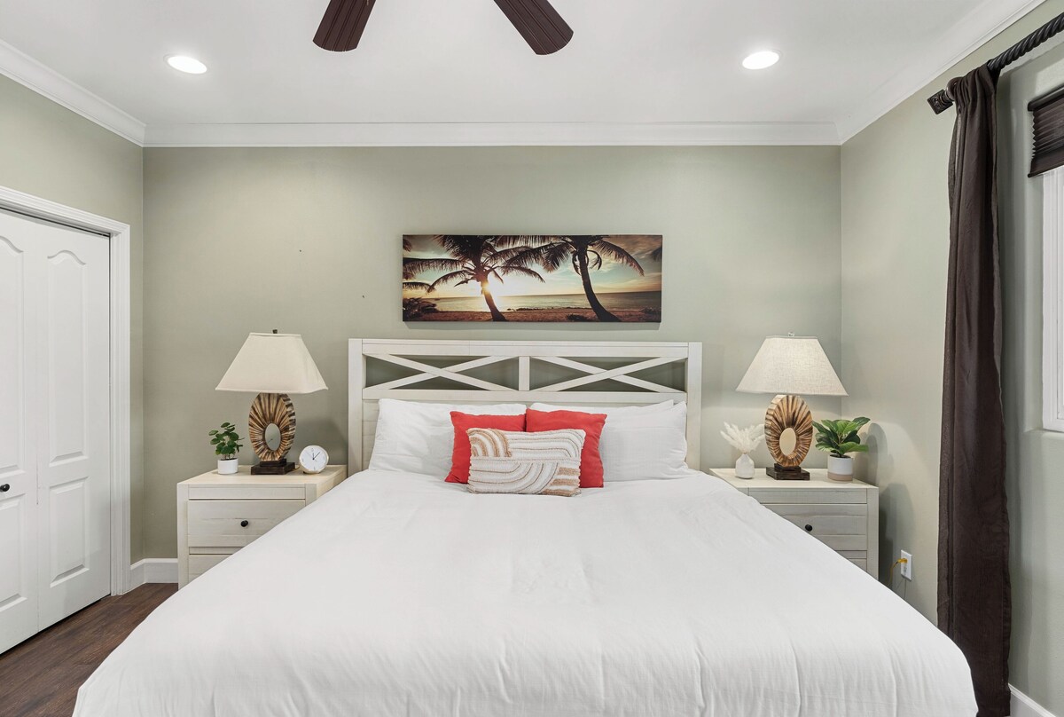 Photo 28 of Pelican Retreat by AvantStay | 5 MINS TO BEACH | Pet Friendly w/ Pool & BBQ!