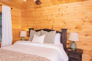 4 bedrooms, travel crib, free WiFi, bed sheets