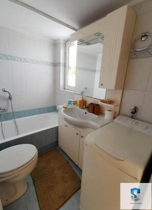 Apartment | Badezimmer