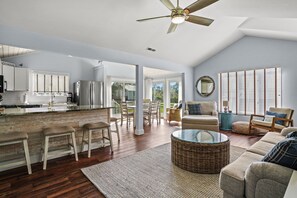 Smart TV - Coastal Cottage | Remodeled 3BR Oyster Bay II Retreat w/ Beachy-Chic Decor, Single-Level Comfort (Chincoteague Island)