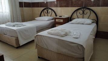 Twin Room | Bed sheets
