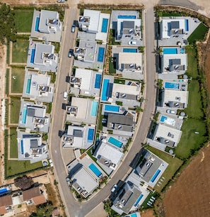 Exterior - By The Beach - Sunstone Seaview Villa (Paralimni)