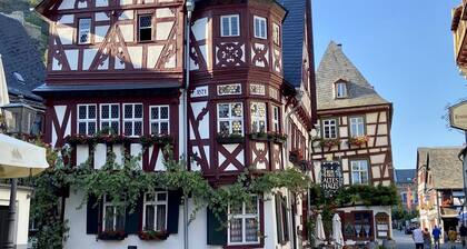 Topp Gedämmte Dachgeschosswohnung, Komfortabel u. Gemütlich