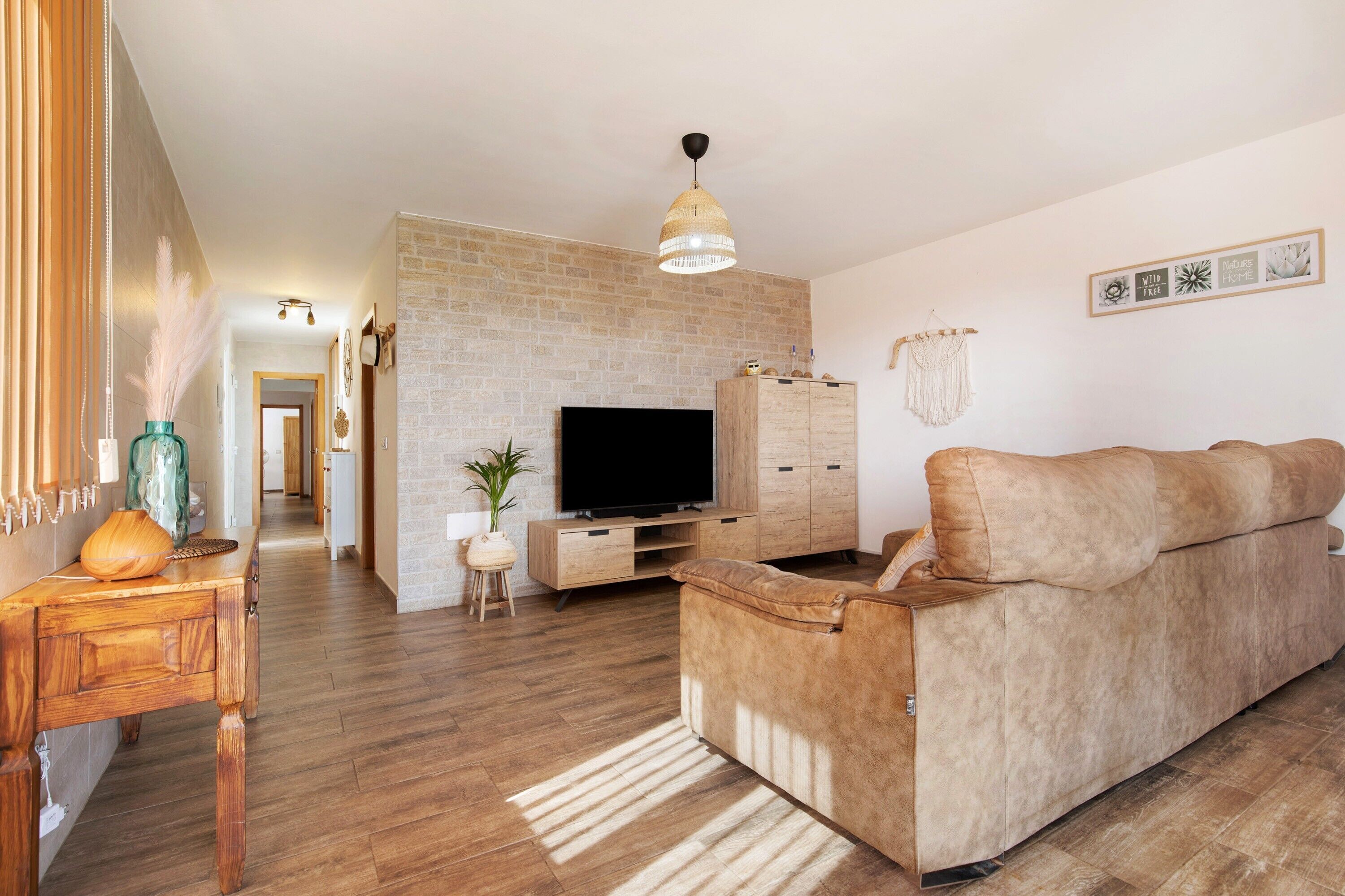 Televisión, mesa de ping pong