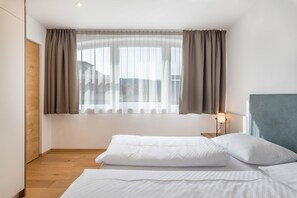 3 Schlafzimmer, kostenloses WLAN, Bettwäsche